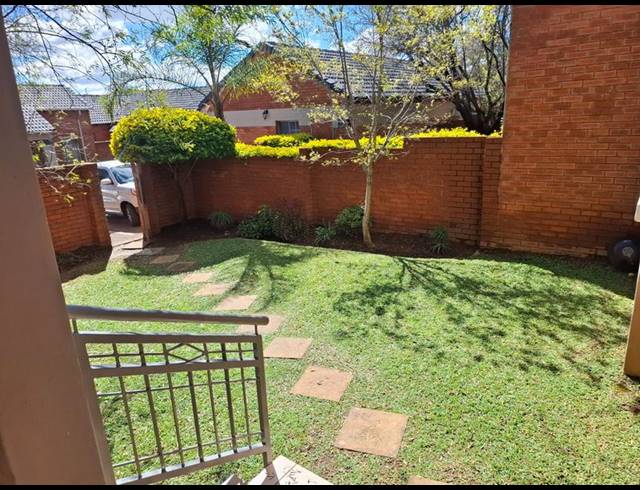 2 BEDROOM PROPERTY TO RENT IN MOOIKLOOF RIDGE ESTATE